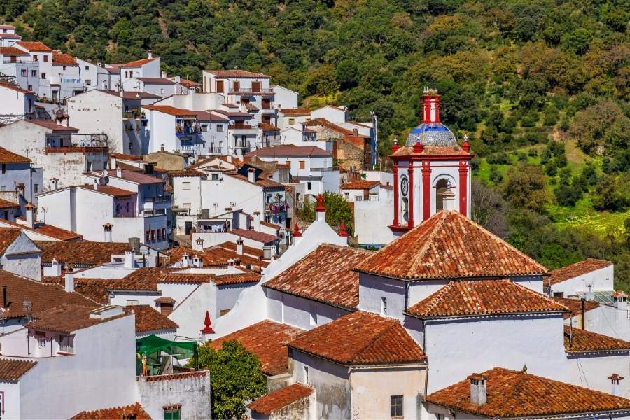 Descubre qué ver en Benarrabá: Guía de viaje